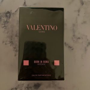 Valentino Uoma Born in Roma